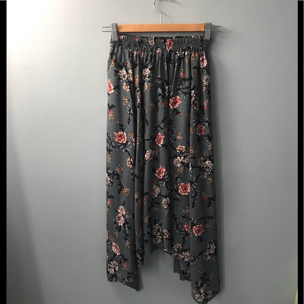 MULTI COLOR FLORAL SKIRT